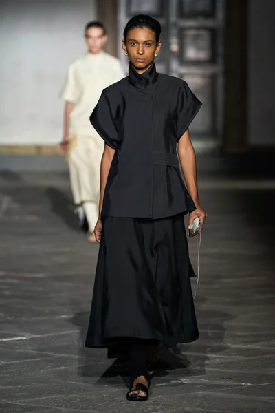 Look 36